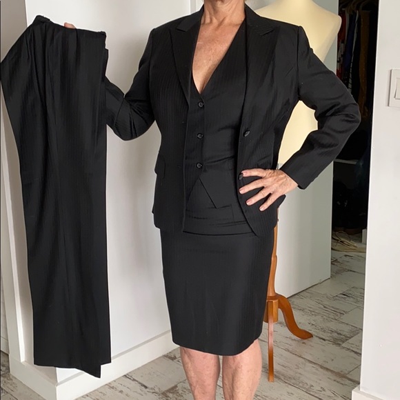 Four piece suit - Picture 1 of 2